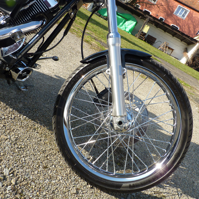 Kurzer Front Fender mit breiter Halterung fur HD Wide Glide